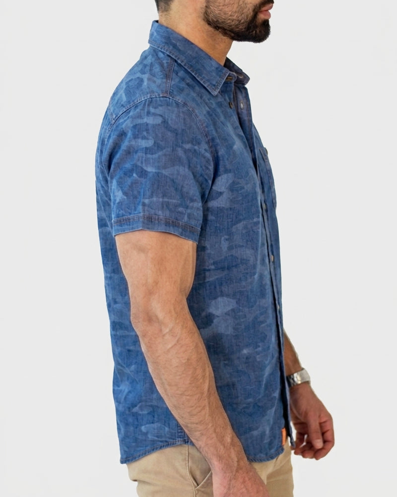 Flexible Light Gray Short-Sleeve Shirt