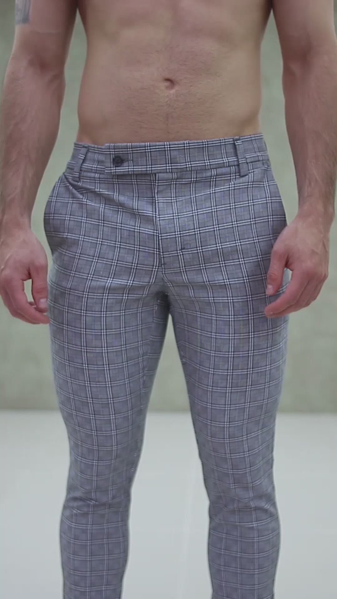 Pantalón Flexible Cuadros Gris Claro